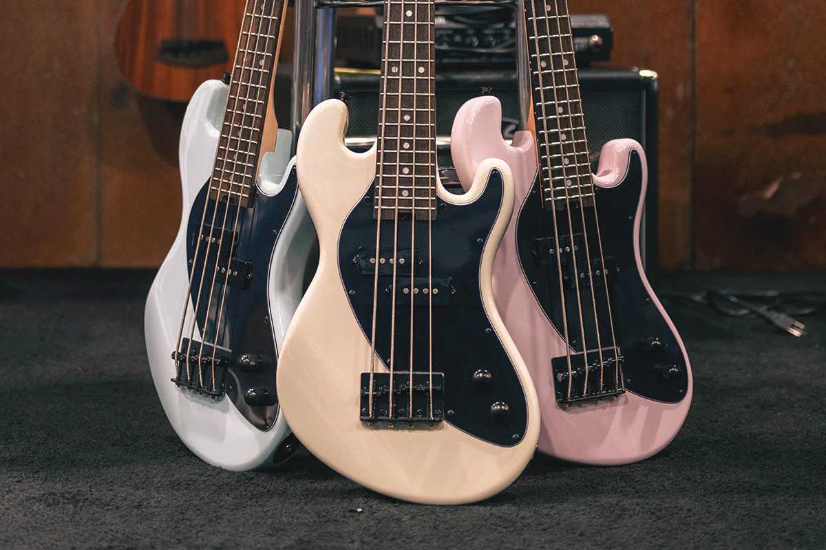 Pastel Solid Body U•BASS®